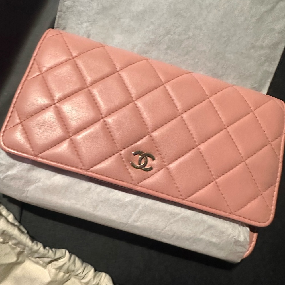 Chanel WOC